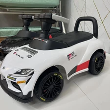 Детская каталка - толокар M 6129 EL-1 Toyota с ручкой, мягкое сиденье, белая фото 14