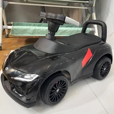 Детская каталка - толокар Toyota M 6129 EL-2 черная, с ручкой купить