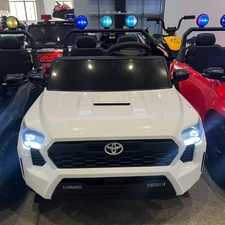 Двухместный детский электромобиль M 6408EBLR-1 белый Toyota с мягким сиденьем
