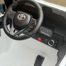Детский электромобиль 2155FDEBLR-1(24V) белый Toyota с мягким сиденьем фото 63