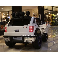 Детский электромобиль M 3579 EBLR-1 Ford, мягкое сиденье, белый фото 41