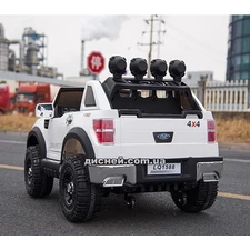 Детский электромобиль M 3579 EBLR-1 Ford, мягкое сиденье, белый фото 63